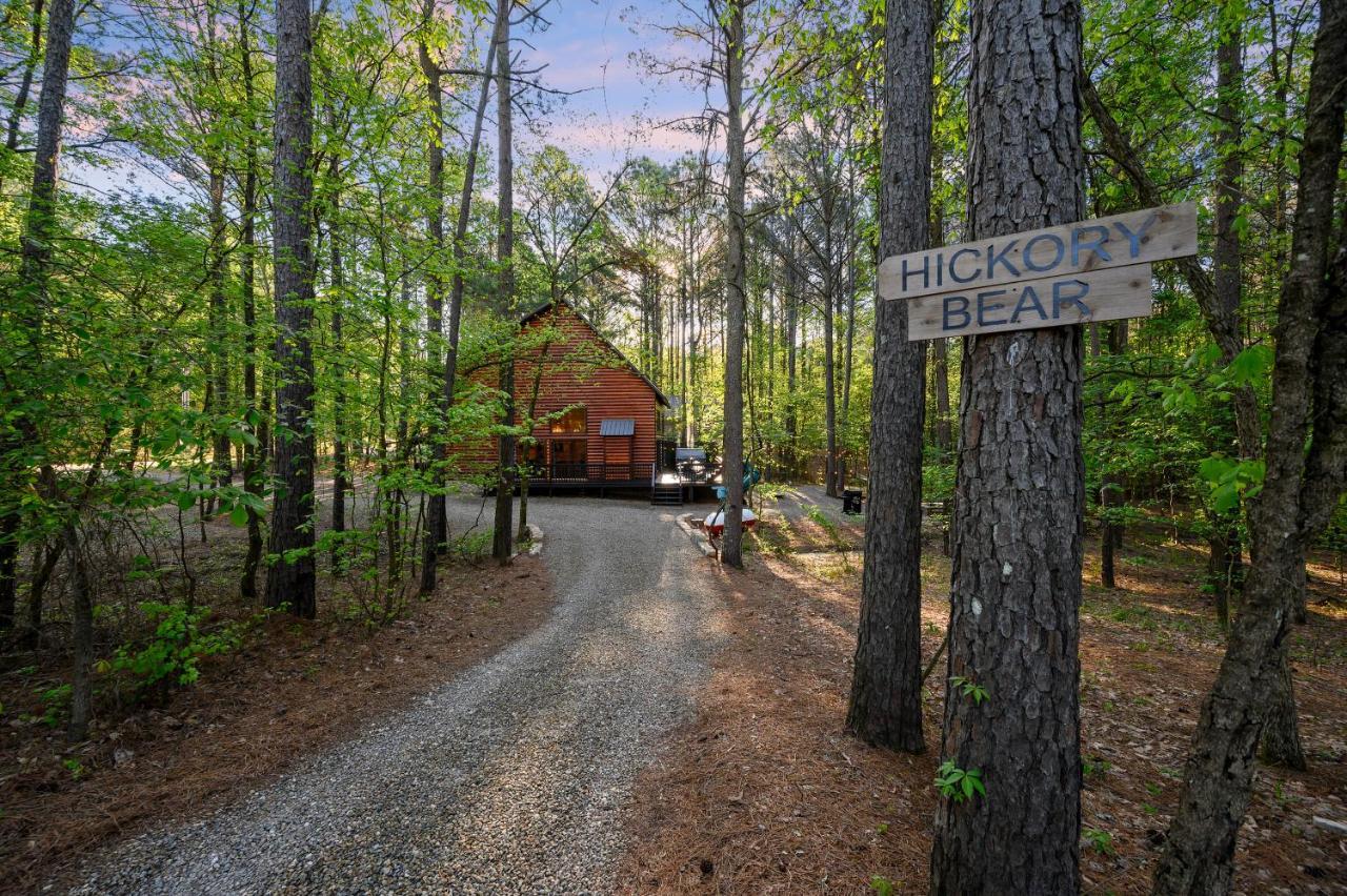 Hickory Bear - Cabin Surrounded By Pines, Sleeps 10, Hot Tub, Fire Pit, Arcade, Foosball Table & Deck Slide Броукън Боу Екстериор снимка